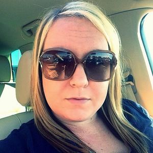 Meet your Posher, Whitney